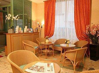 Hotel Du Golf Coignières Buitenkant foto